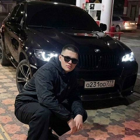 Паша Молодцов
